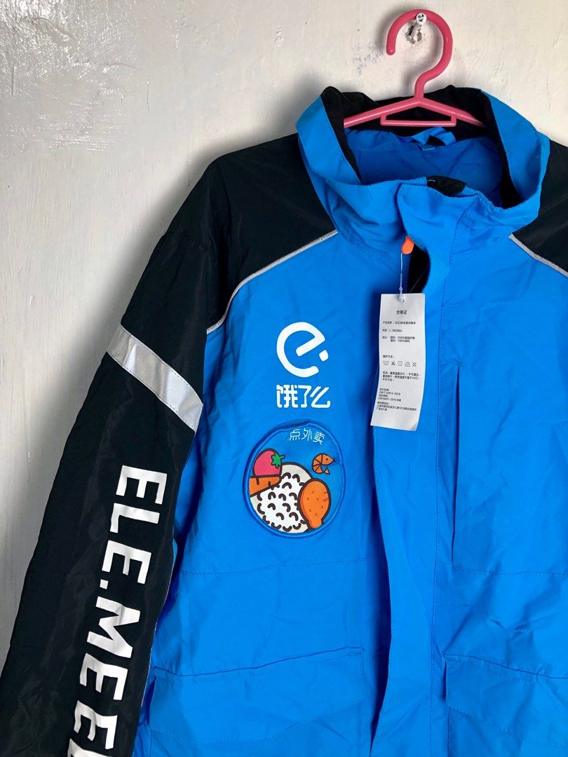RARE VINTAGE WINDBREAKER WITH TAG (Category: Coats, Jackets and Outerwear) located in Quezon City. Submitted by suzyleee (Listing ID 1414293004, Image 2). Description: .