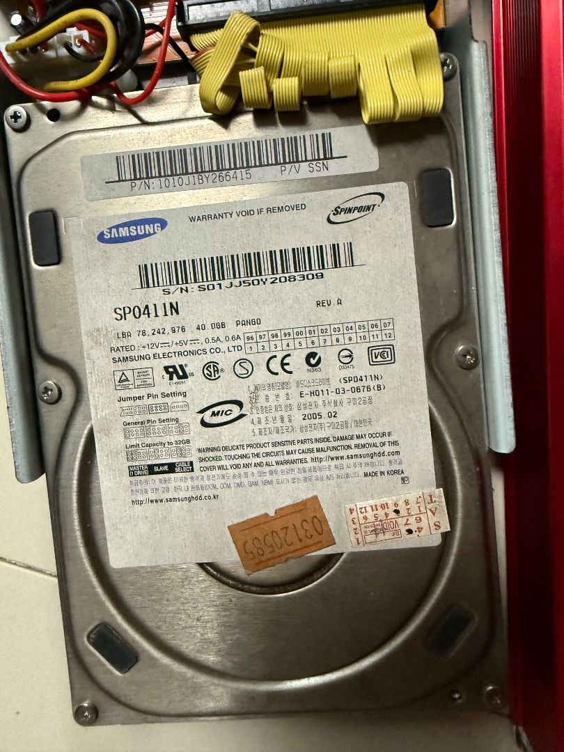 Samsung IDE 40GB (Category: Hard Disks & Thumbdrives) located in Manila. Submitted by marckdoctor (Listing ID 1414371110, Image 2). Description: Samsung HDD 40GB IDE in external enclosure with power cord and data cable Finding it hard to reformat so has a used space of 9.83gb thought it is still working RFS: decluttering.