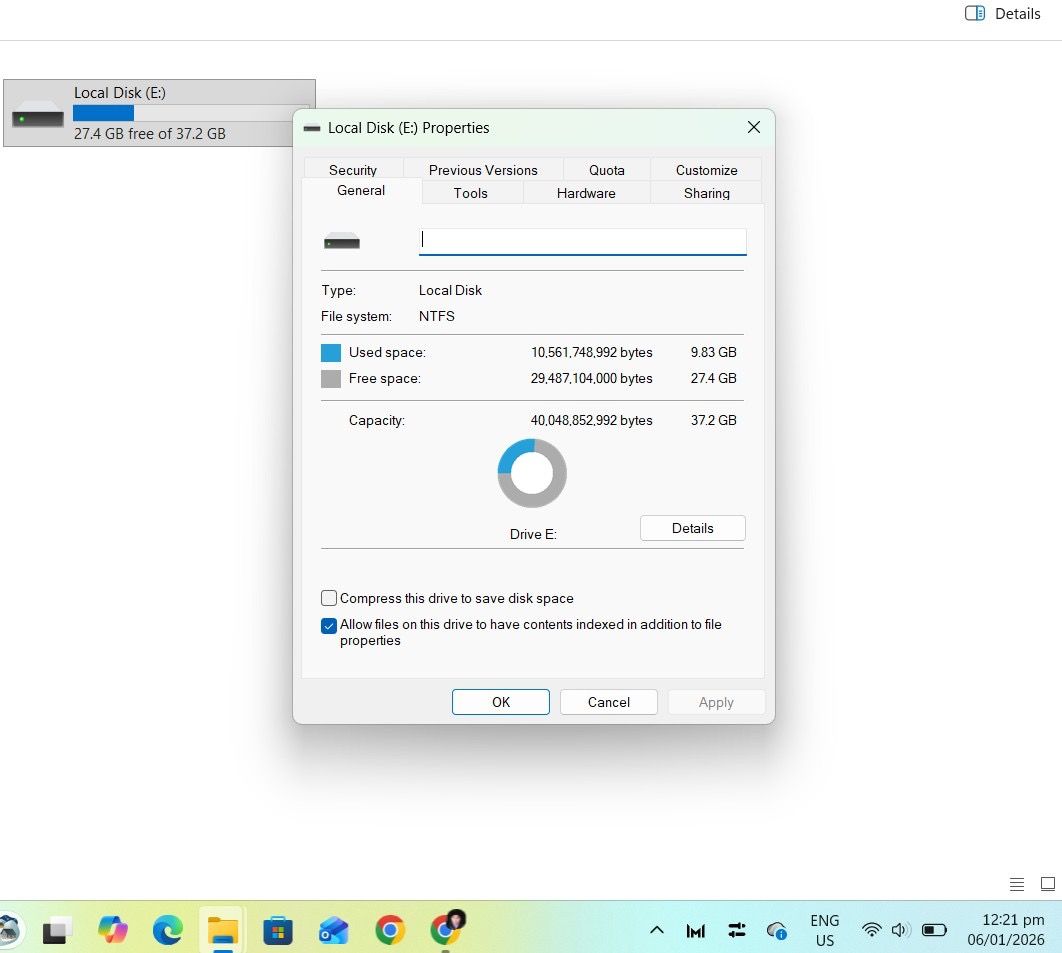 Samsung IDE 40GB (Category: Hard Disks & Thumbdrives) located in Manila. Submitted by marckdoctor (Listing ID 1414371110, Image 1). Description: Samsung HDD 40GB IDE in external enclosure with power cord and data cable Finding it hard to reformat so has a used space of 9.83gb thought it is still working RFS: decluttering.