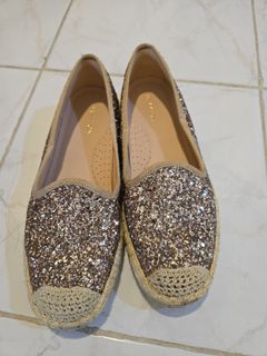 (Kategori: ) berada di . Dikirim oleh missibeth (ID iklan 1414260147, Gambar 1). Deskripsi: .