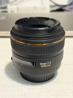 （分類：）位於 。 由 szemingma 提交（商品編號 1414414982，圖片 1）。簡介： 。