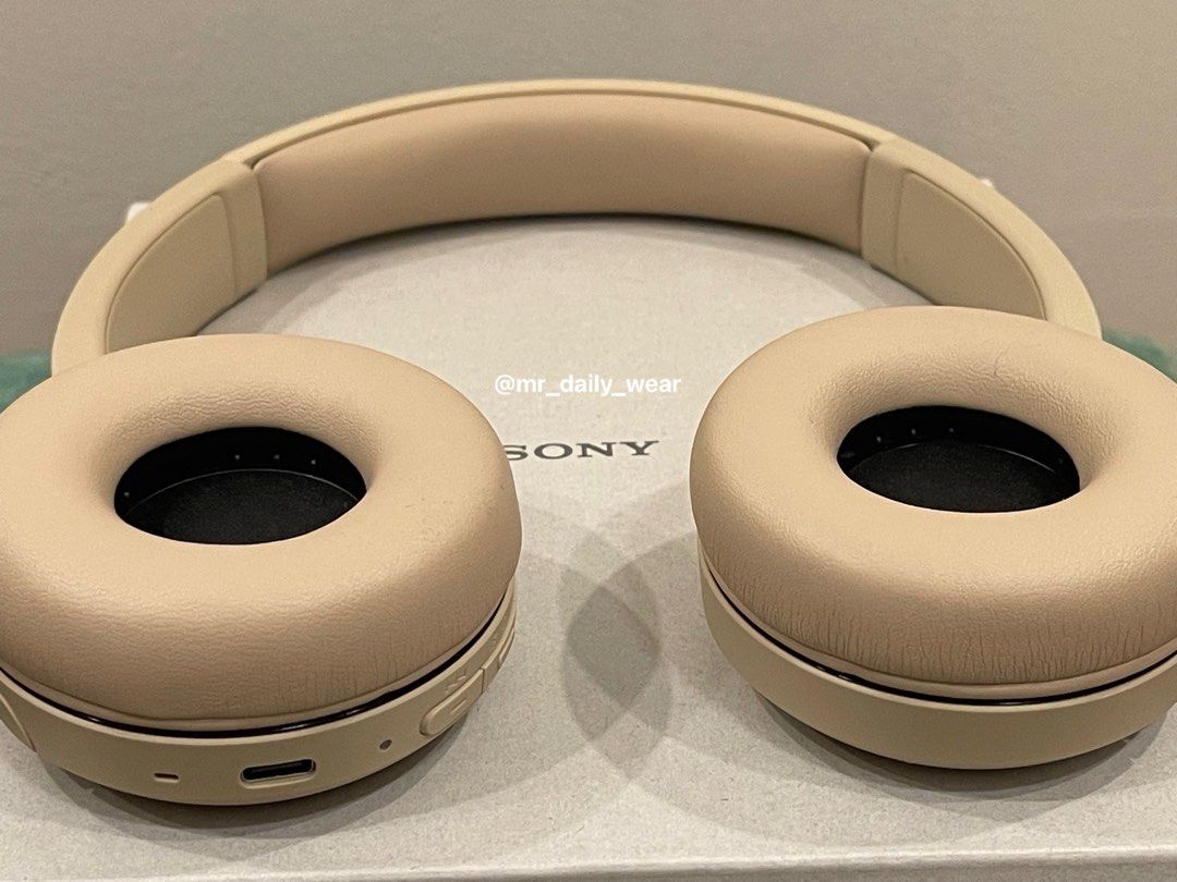 Sony WH-CH520 Wireless Headphones Beige (Category: Headphones & Headsets) located in Quezon City. Submitted by mr_daily_wear (Listing ID 1414386727, Image 3). Description: Sony WH-CH520 Wireless Headphones (Beige) In excellent, like-new condition. Features a sleek and elegant beige finish, delivering clear sound quality, strong bass, and comfortable all-day wear. Ideal for music, calls, and everyday use. • Driver Unit: 30 mm dynamic drivers for r