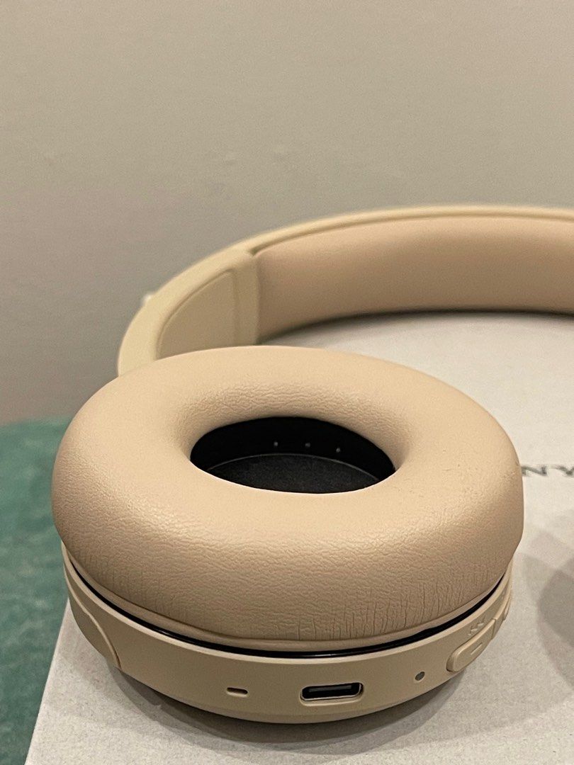 Sony WH-CH520 Wireless Headphones Beige (Category: Headphones & Headsets) located in Quezon City. Submitted by mr_daily_wear (Listing ID 1414386727, Image 2). Description: Sony WH-CH520 Wireless Headphones (Beige) In excellent, like-new condition. Features a sleek and elegant beige finish, delivering clear sound quality, strong bass, and comfortable all-day wear. Ideal for music, calls, and everyday use. • Driver Unit: 30 mm dynamic drivers for r