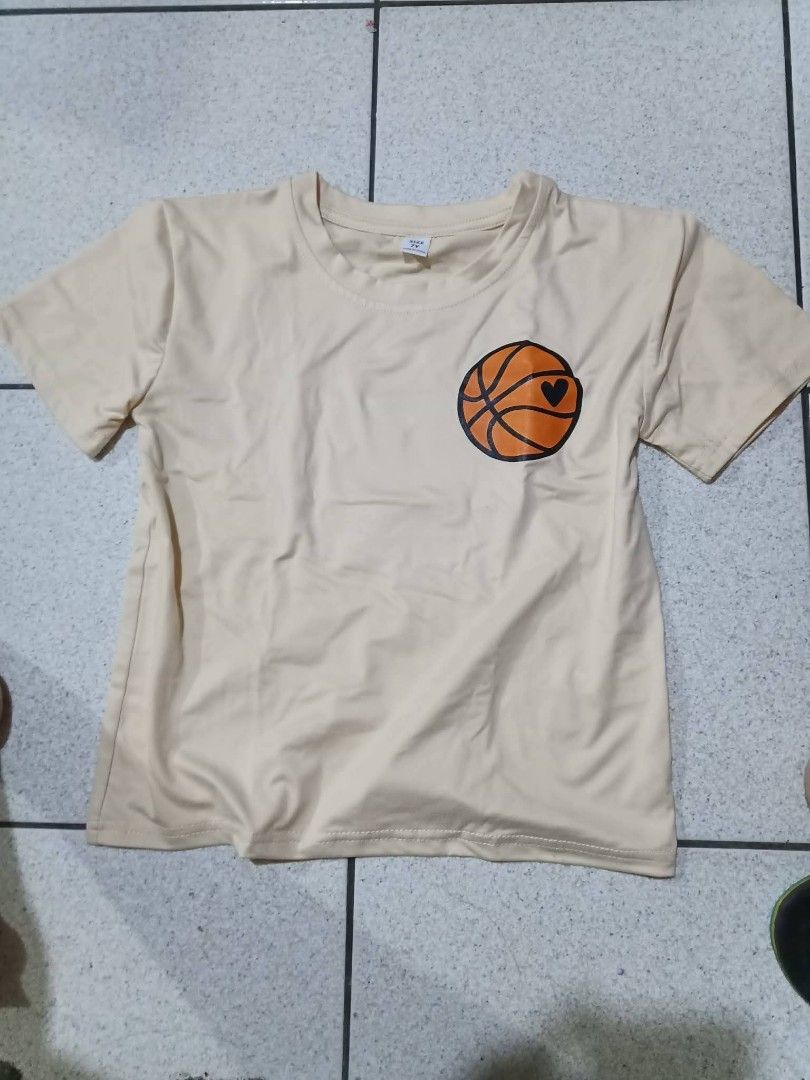 Tshirt for kids (Category: Babies & Kids Fashion) located in Pasig City. Submitted by jessentials (Listing ID 1414270766, Image 1). Description: .