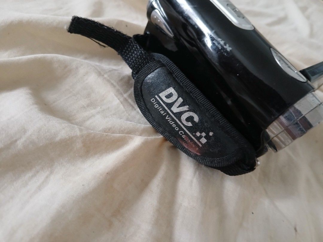 Untested/For Parts Digital Video Camera (Category: Video Cameras) located in Antipolo. Submitted by thisorthatarchives_ (Listing ID 1414293740, Image 2). Description: - Untested Black L.A. USA digital video camera - Built-in SD card slot - Includes hand strap As is.