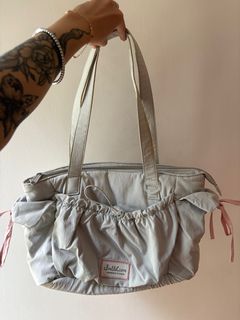 (Category: ) located in . Submitted by impulsivecloset (Listing ID 1414369361, Image 1). Description: .