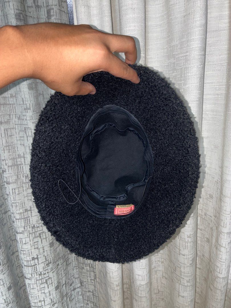 Vintage Kenzo Bucket Hat (Category: Caps & Hats) located in Cabuyao City. Submitted by fffrag (Listing ID 1414397720, Image 2). Description: OSFA.