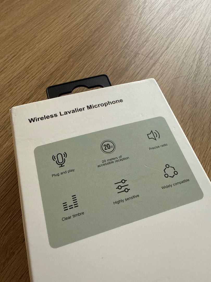 Wireless Lavalier Microphone - Brand New65076151864066111