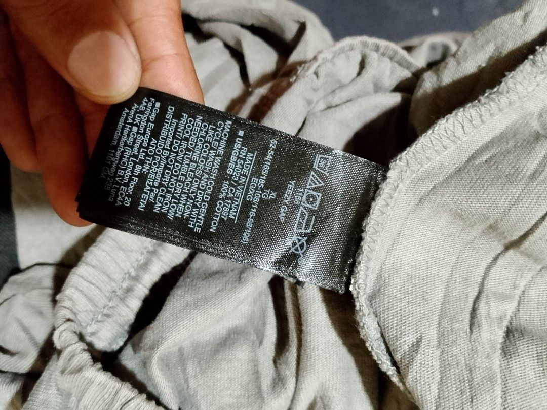 Yeezy Gap Balenciaga sweatpants (Category: Luxury Apparel) located in Zamboanga. Submitted by abubazir7 (Listing ID 1414386174, Image 3). Description: Yeezy Gap Balenciaga Sweatpants Size XL Color Grey (AUTHENTIC).