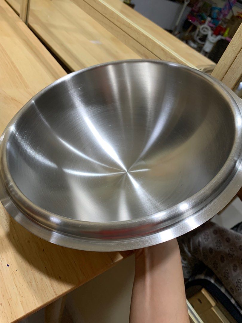 Allevo 24cm STS316 Stainless&Copper Casserole (Category: Cookware & Accessories) located in Cavite. Submitted by rwyanewade39874 (Listing ID 1414467947, Image 3). Description: Allevo 316 stainless steel & copper casserole/pot Domed Lid Premium STS 316 & copper construction Gas/electric/induction Makapal mabigat solido Bago pa Pickup via lalamove J&t or Flash for nationwide .