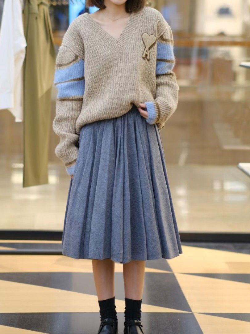 Ami paris wool sweater (PRE ORDER) (Category: Luxury Apparel) located in Las Pinas. Submitted by glamdustph (Listing ID 1414618468, Image 3). Description: 💯 authentic retail price 39,000 half dp req small, med, large 1-2 weeks eda via air cargo plus sf thank you.