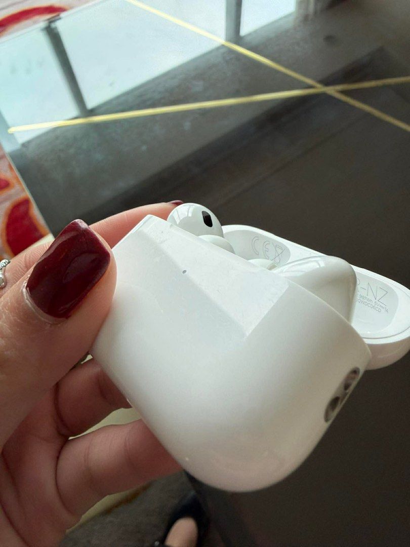 Apple AirPods Pro (Category: Earphones) located in Manila. Submitted by rockypeach (Listing ID 1414465158, Image 1). Description: Apple Airpods Pro 2nd Generation with Magsafe Charging Case (USB-C) Bought last Aug 2025 at Beyond the Box Lazmall Inclusions: Apple Airpods Pro 2nd Gen Original box Original charging cable Original replacement ear tips Bought for 12k Selling for 8500.