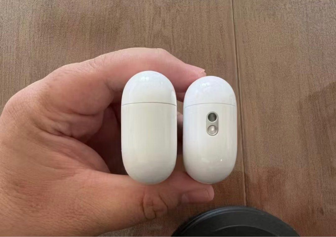 Ear buds65076154326657113