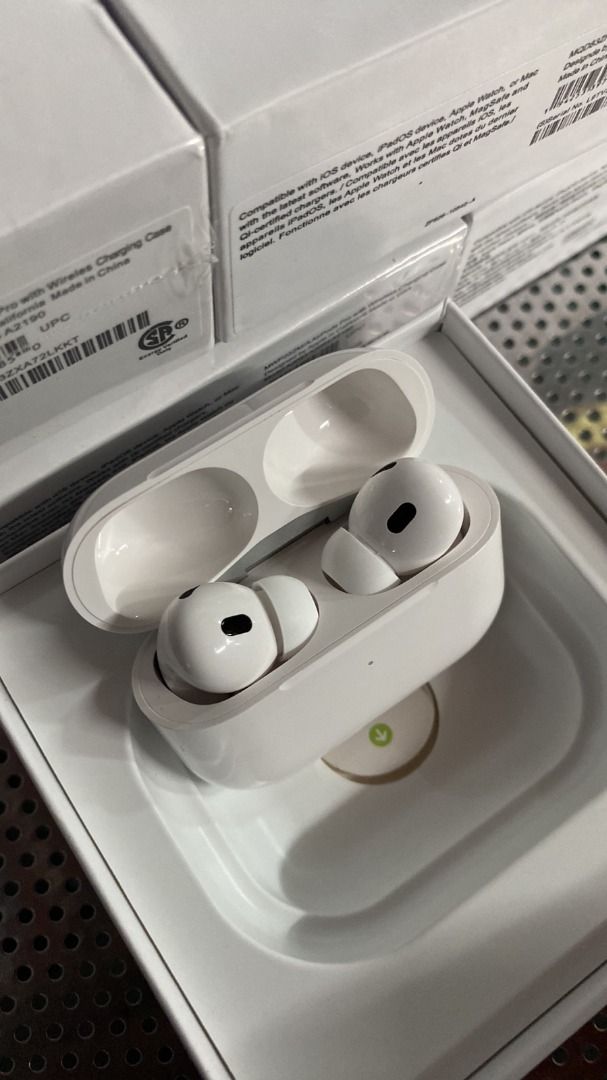 Apple AirPods Pro Premium copy (Category: Earphones) located in Manila. Submitted by oxsean (Listing ID 1414521307, Image 2). Description: Apple Airpods pro (UA) 📍Brandnew (sealed) Note: Limited stocks only!! Reserved yours now!! Available on Sunday. Features: • H1 Chip: Powered by the Apple H1 chip, which enables hands-free "Hey Siri," quick pairing, and seamless switching between Apple devices. • Adaptive EQ: Automatically tunes music to the s
