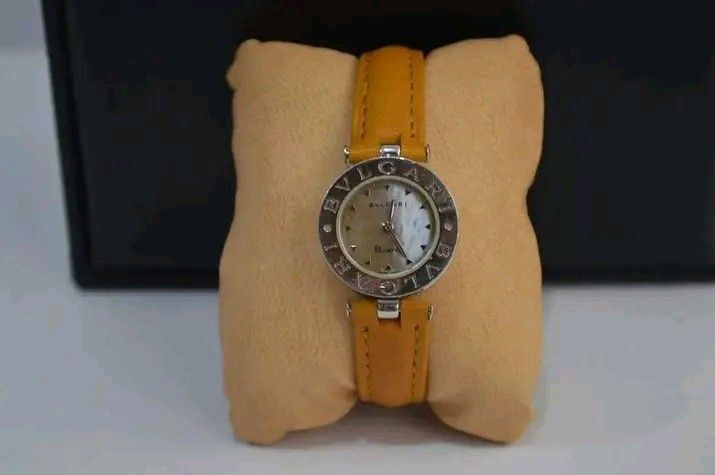 Authentic Bvlgari b.zero Watch (Category: Luxury Watches) located in Pasig City. Submitted by castlescollections (Listing ID 1414543621, Image 1). Description: authentic bvlgari b.zero watch with box in good condition guaranteed authentic.