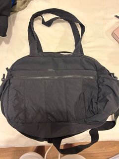 (Category: ) located in . Submitted by simplifiedclosetph (Listing ID 1414538041, Image 1). Description: .