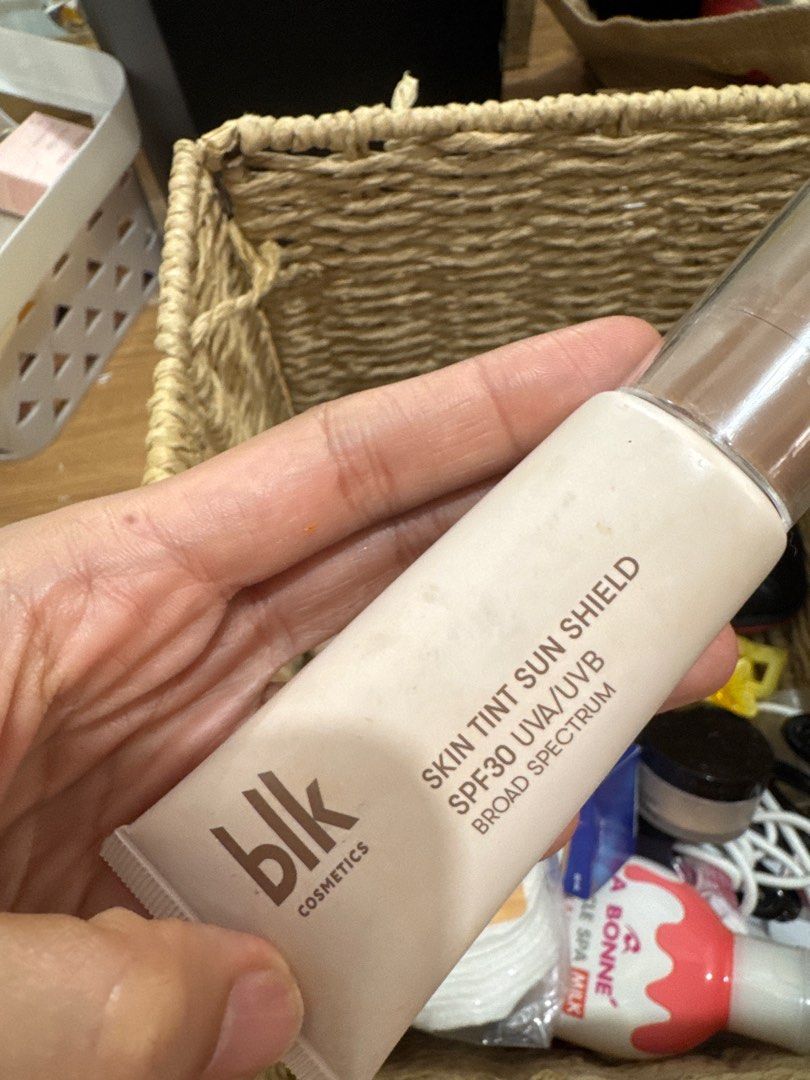 BLK Cosmetics Skin Tint Sun Shield SPF30 (Category: Face Care) located in Caloocan City. Submitted by msgemini0618 (Listing ID 1414449751, Image 1). Description: BLK skin tint Shade: honey Used twice only Rfs: too many skin tints already.