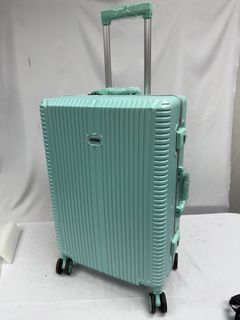 (Category: ) located in . Submitted by luggageoutletsg (Listing ID 1414512048, Image 1). Description: .