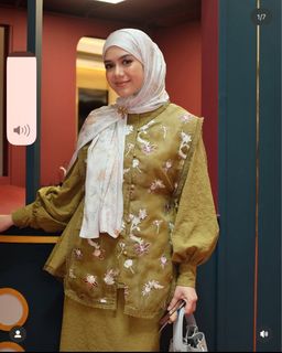 (Category: ) located in . Submitted by afifaham (Listing ID 1414509224, Image 1). Description: .