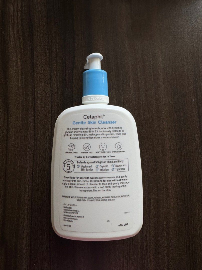 Cetaphil Gentle Cleanser LARGE (Category: Face Care) located in Manila. Submitted by heartdclttrs (Listing ID 1414534015, Image 2). Description: Brand new unopened sealed bought in Walmart.