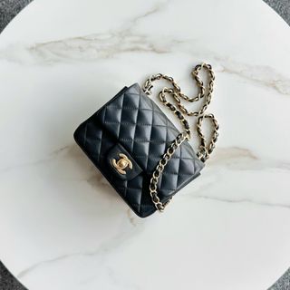 (Category: ) located in . Submitted by luxurydesignerbrandeds (Listing ID 1414577681, Image 1). Description: .