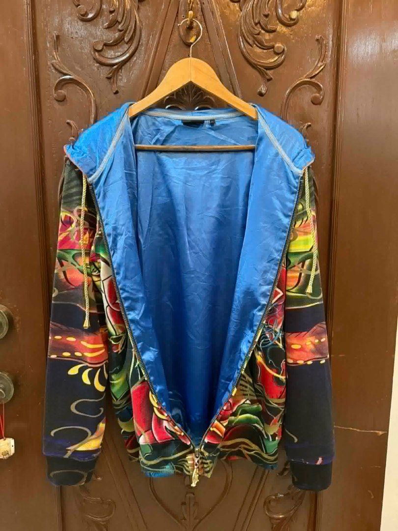 Christian Audigier (Category: Activewear) located in Manila. Submitted by weart (Listing ID 1414615806, Image 3). Description: Christian Audigier Php 7,000 Size: Large Width: 21 Length: 29 📩Dm me if you got questions📩 What u see is what u get Samplaoc, Manila Pick up Orange house.
