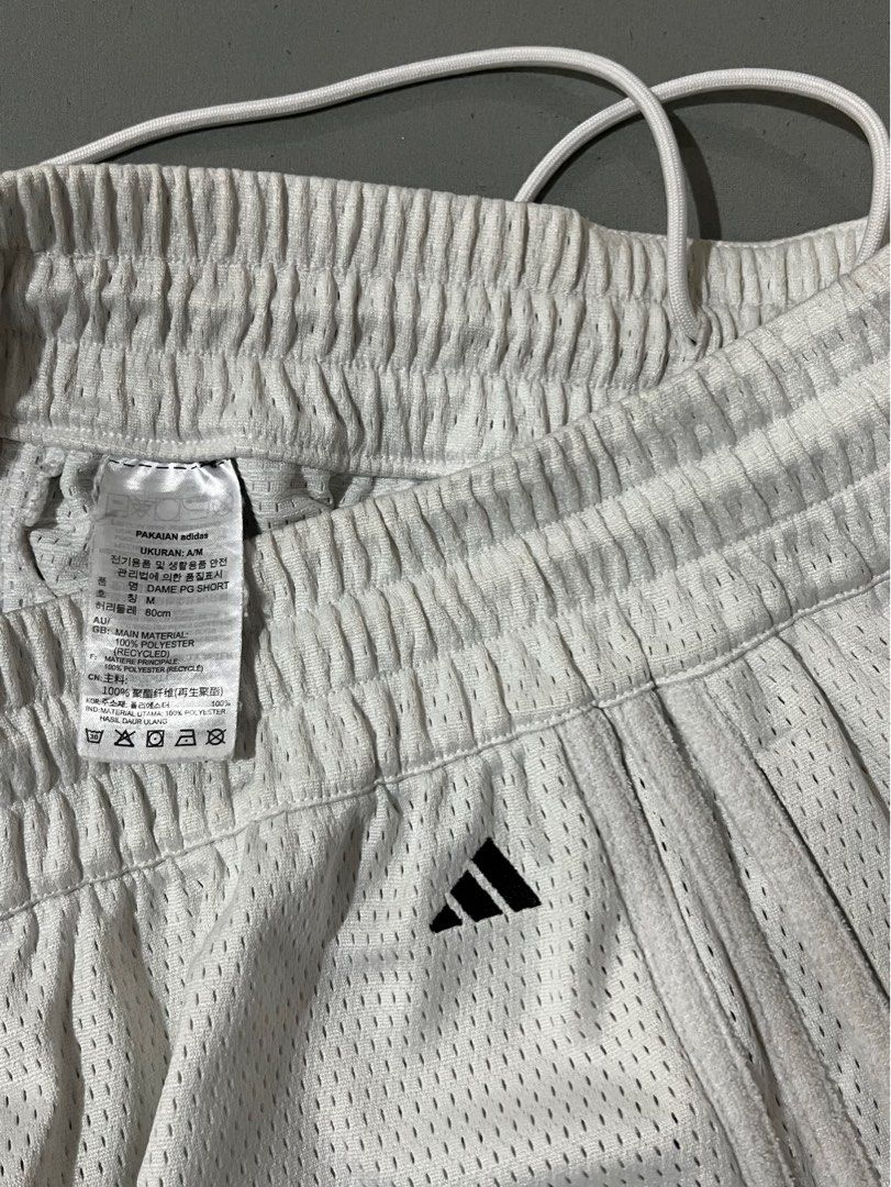 Dame 9 Shorts (Category: Activewear) located in Manila. Submitted by rarewaves.co (Listing ID 1414492598, Image 3). Description: .