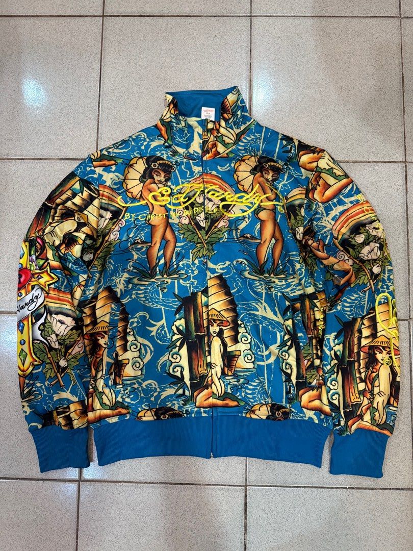 Ed Hardy (Category: Activewear) located in Manila. Submitted by weart (Listing ID 1414615702, Image 2). Description: Christian Audigier Php 7,000 Size: Large Width: 19 Length: 26 📩Dm me if you got questions📩 What u see is what u get Samplaoc, Manila Pick up Orange house.