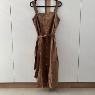 (Category: ) located in . Submitted by thedressingcloth (Listing ID 1414525518, Image 1). Description: .