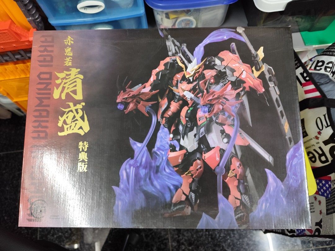 FIGURES AND GUNDAM (Category: Gundam Model Kits) located in Singapore. Submitted by dannyyap411 (Listing ID 1414564793, Image 3). Description: Figures still have their box Gundams are assembled Offer me which one you are interested with collection at Punggol.