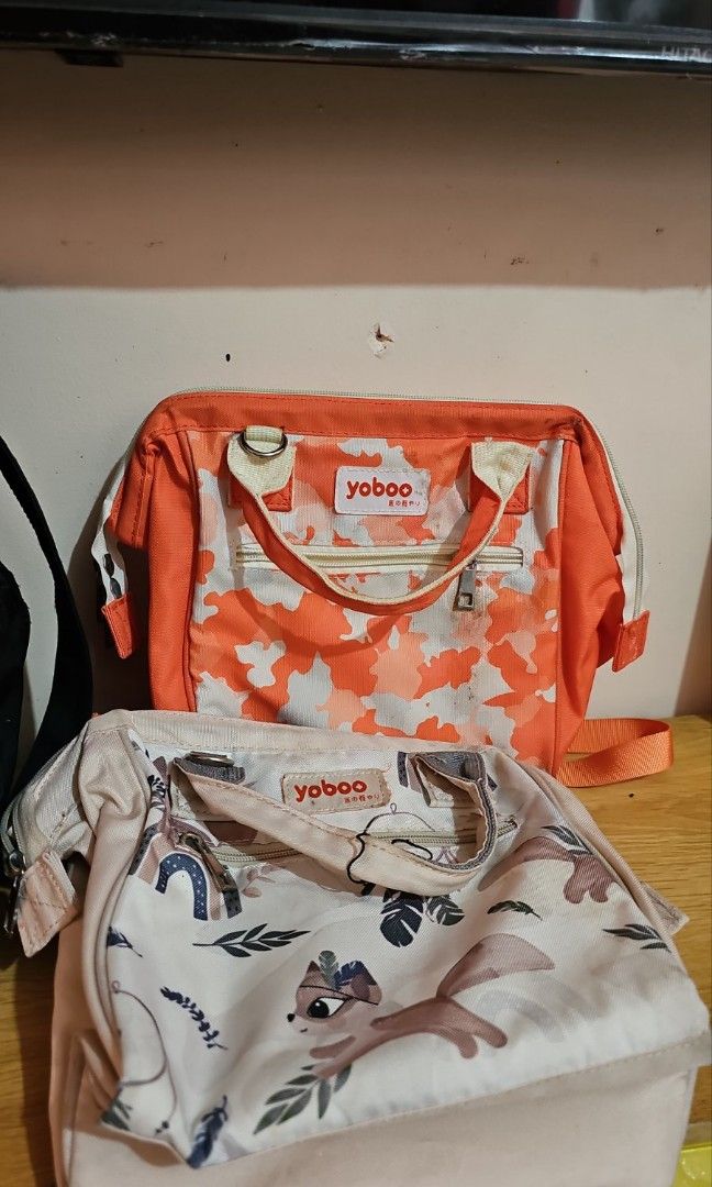 For FREE 3pcs Diaper /Pump Bag (Category: Diaper Bags & Wetbags) located in Bulacan. Submitted by Maidc (Listing ID 1414501146, Image 2). Description: Need deep wash kasi pagkabili ..ginamit sya then d n nalabhan nastock nlng hehe decluttering malala kami d na nagagamit ..another FREEBIE ko n din to s bibili ng YOYO babyzen.