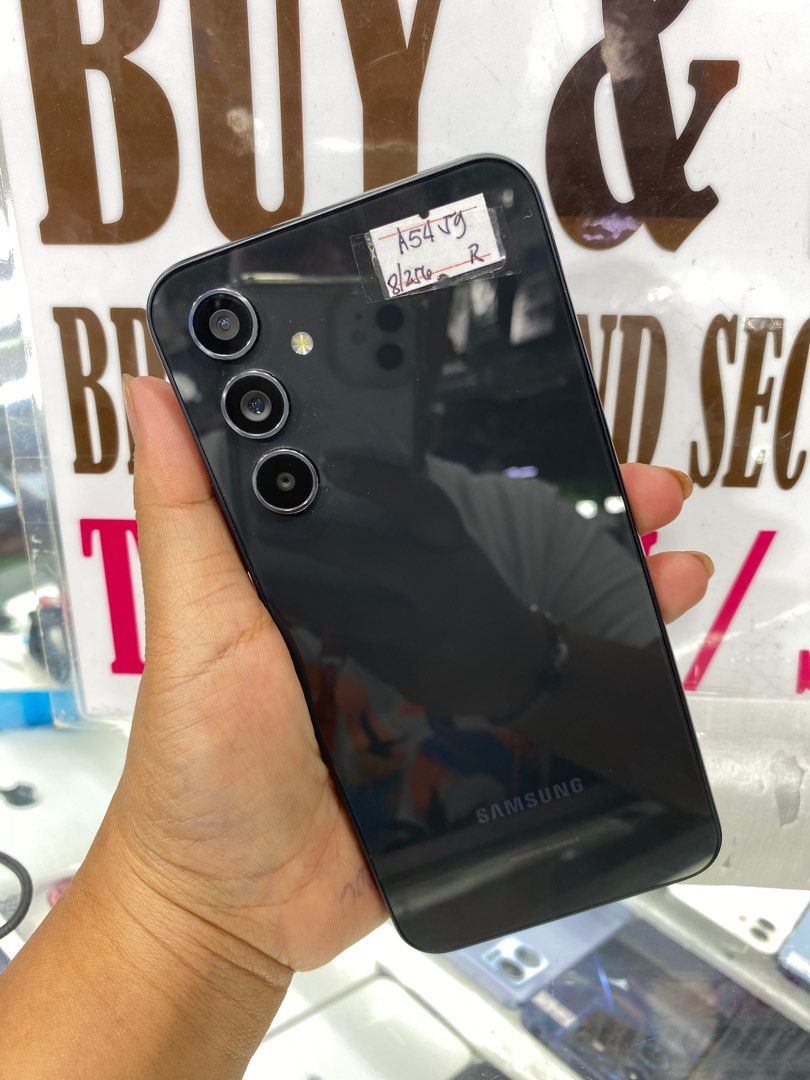 Galaxy A54 5g (Category: Samsung) located in San Juan City. Submitted by amyjoysementilla.10 (Listing ID 1414504230, Image 1). Description: Samsung A54 5g Secondhand original 8gb Ram 256gb Storage With charger and case No hidden issue No history of repair Check all you want We Accept cod w/in Metro Manila Only. We accept via Lalamove Payment First Policy upon pick-up. We Ship Nationwide via LBC process.or You can visit to my Physical store locate
