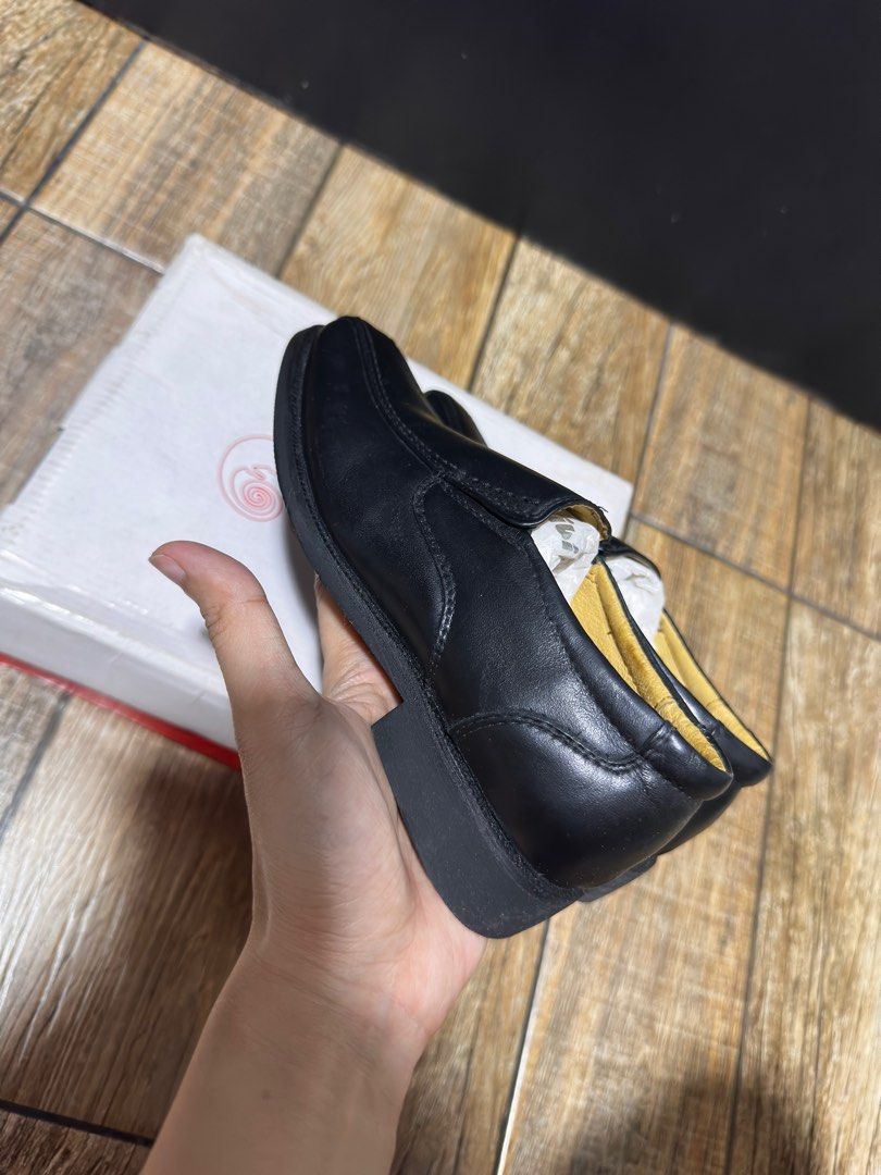 Gibi black shoes for kids (Category: Babies & Kids Fashion) located in Rizal. Submitted by GirlDeclutter (Listing ID 1414549810, Image 3). Description: - Brand: IuIu - Style: Black leather shoes - Size: 28 and 29 - Toe Design: Square - Condition: Unworn - Includes: Original box - Price on box: ₱1799.75.