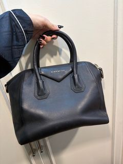 (Category: ) located in . Submitted by branded_closet01 (Listing ID 1414591690, Image 1). Description: .
