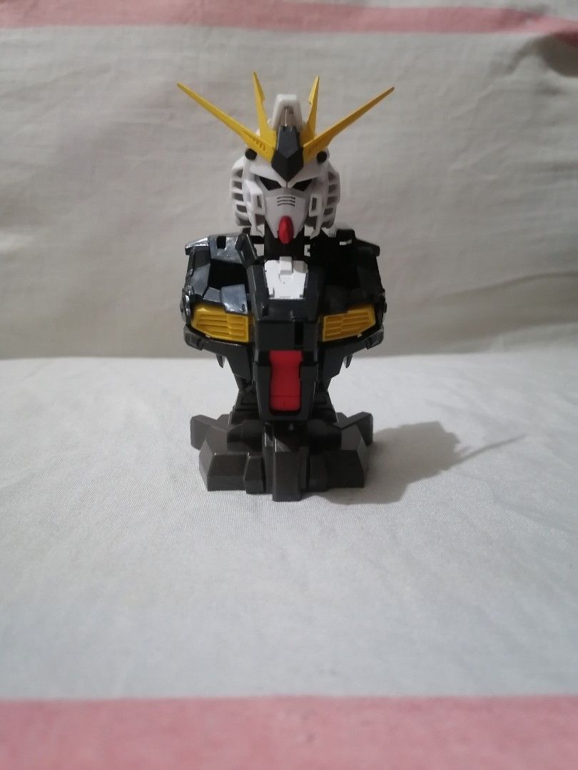 Gundam Gachapon (Category: Designer & Blind Box Toys) located in Pasig City. Submitted by phantasmnyx (Listing ID 1414622080, Image 1). Description: .