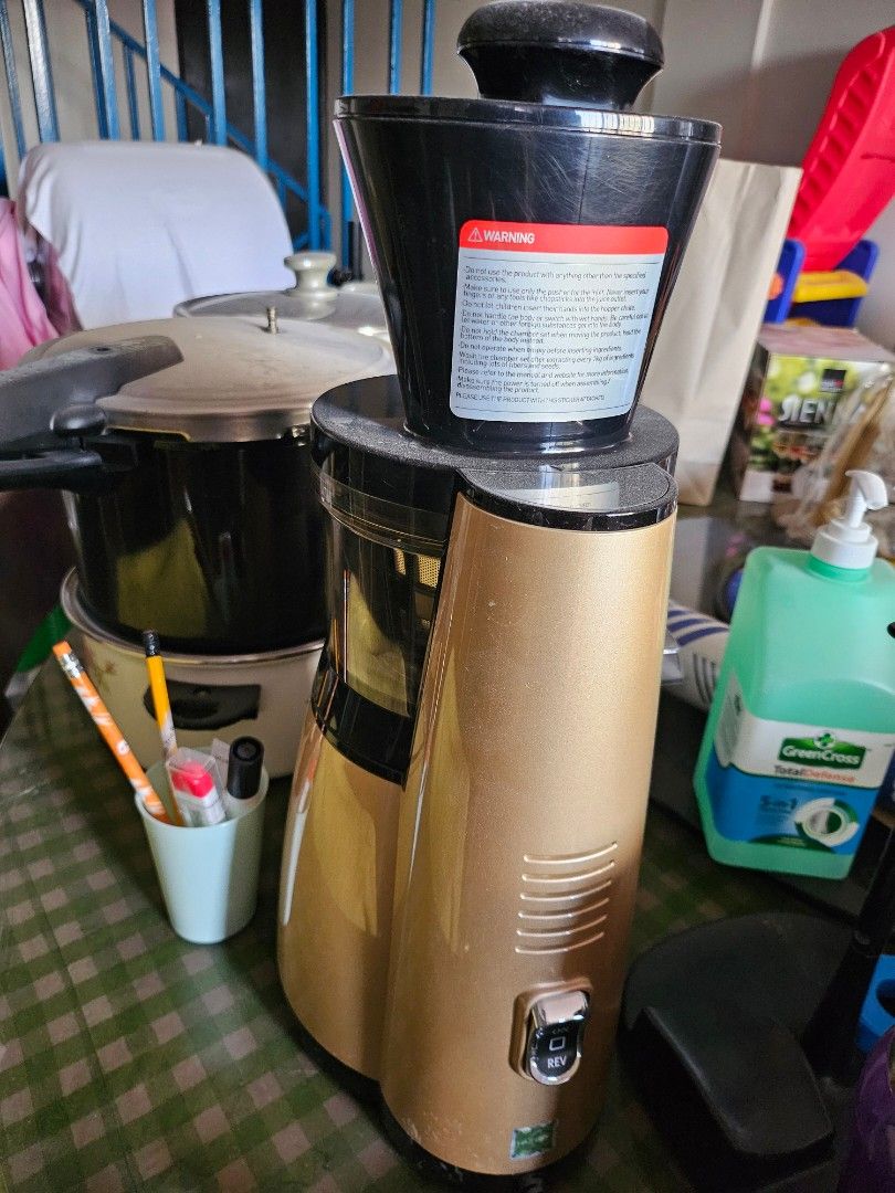 Hurom Slow Juicer (Category: Juicers, Blenders & Grinders) located in Paranaque City. Submitted by stay_sy (Listing ID 1414442938, Image 2). Description: Hurom slow juicer @ 11k payment thru gcash/bdo. price is slightly negotiable. location 333 B Armstrong Avenue Moonwalk Village Phase 2 Paranaque City. no shipping. no swapping. delivery and pickup arrangements c/o buyer..