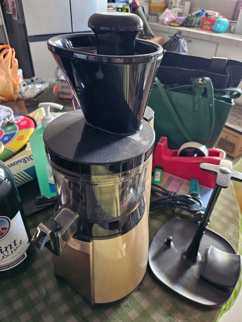 Hurom Slow Juicer (Category: Juicers, Blenders & Grinders) located in Paranaque City. Submitted by stay_sy (Listing ID 1414442938, Image 3). Description: Hurom slow juicer @ 11k payment thru gcash/bdo. price is slightly negotiable. location 333 B Armstrong Avenue Moonwalk Village Phase 2 Paranaque City. no shipping. no swapping. delivery and pickup arrangements c/o buyer..