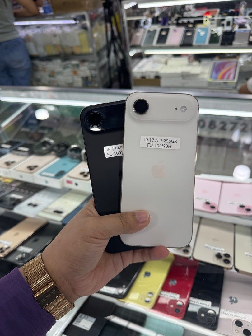 Iphone 17 Air 256gb FU NTC No issue All working (Category: iPhone 17 Series) located in San Juan City. Submitted by javedsgadgetshop (Listing ID 1414609123, Image 1). Description: INSTALLMENT OPTIONS : SPAY LATER / GGIVES / CREDIT CARD! WE BUY AND SELL SO PWEDE MAGBINTA OR SWAP ! Quick Specs : 💵 Iphone 17Air •256gb •NTC Variant •100% batt health •Factory Unlock •98% Smoothness •No hidden issue | No Repaired •100% Authentic | Not Refurbished •w/ 