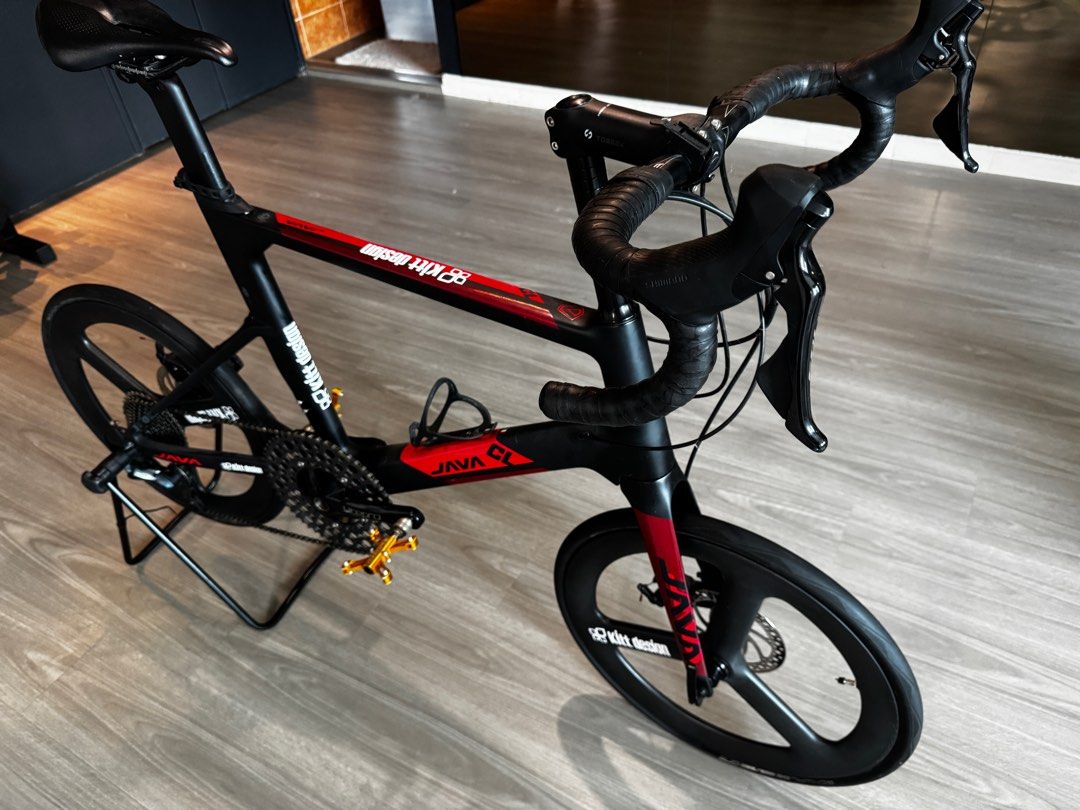 Java Cl (Category: Bicycles) located in Singapore. Submitted by cuppacoffee (Listing ID 1414557415, Image 1). Description: Spend over $2k Weight arnd 8kg See pics to see parts. ***Rear brake need to recable.** .