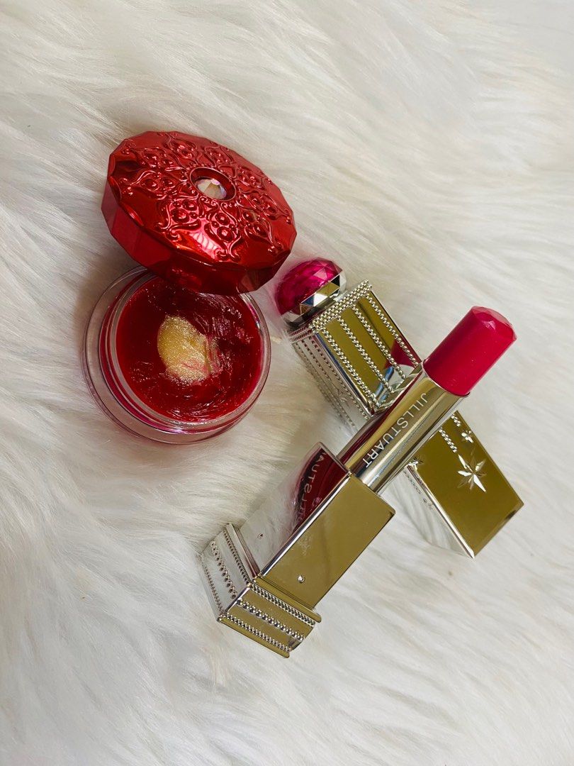 JILL STUART BUNDLE LIP BALM AND LIPGLOSS (Category: Makeup) located in Pagsanjan. Submitted by lavishbyji22912 (Listing ID 1414464514, Image 1). Description: Authentic lipgloss-brandnew lipbalm- used but few times lang may nice scent see photos.