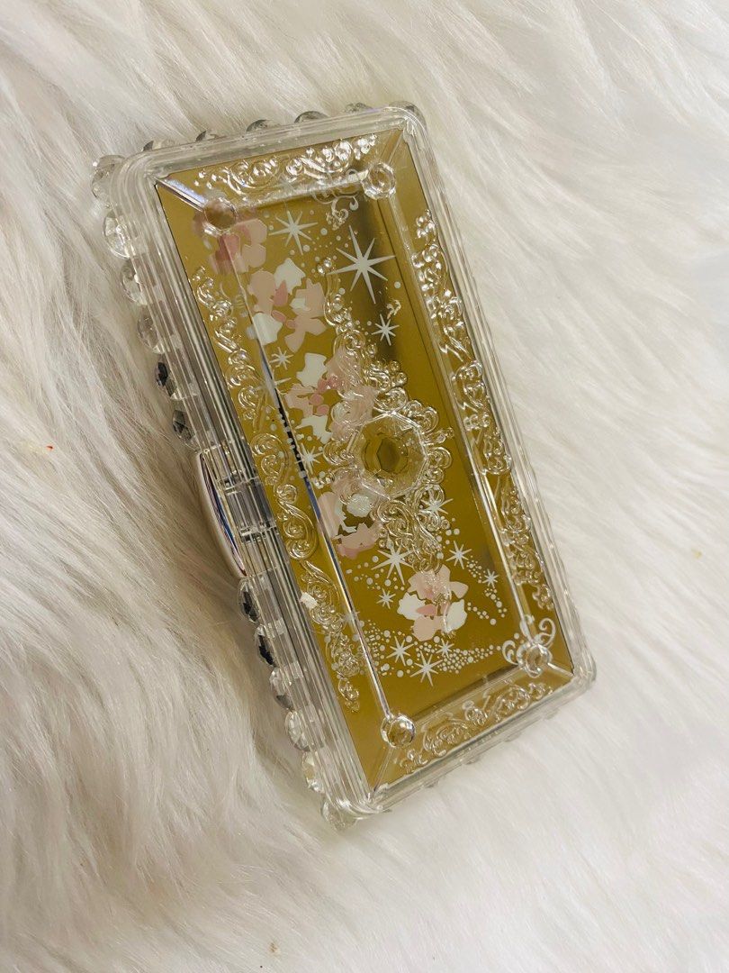 JILL STUART EYE SHADOW FRAGILE OPAL (Category: Makeup) located in Pagsanjan. Submitted by lavishbyji22912 (Listing ID 1414479494, Image 3). Description: Authentic brand new see photos nice shade .
