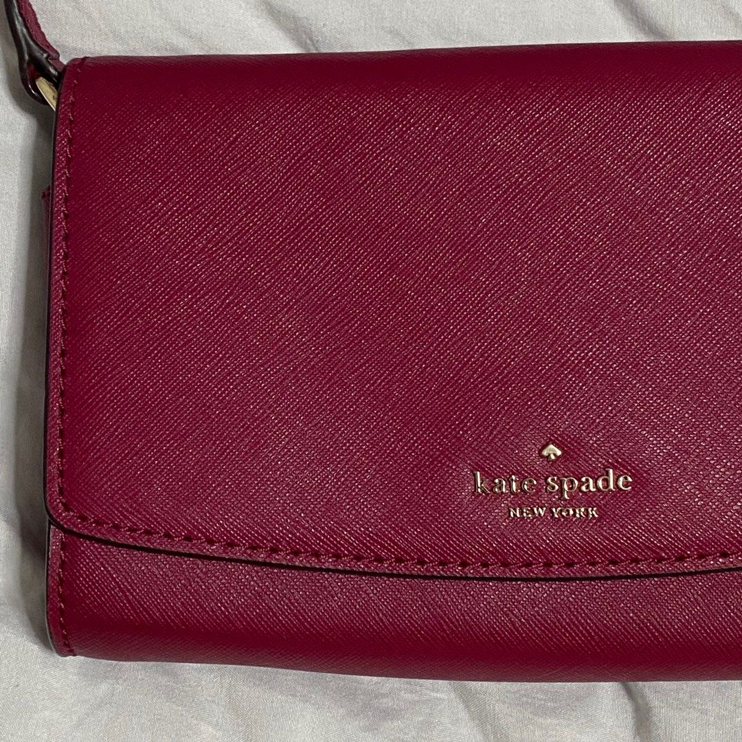 Kate Spade Crossbody Wallet Bag (Category: Cross-body Bags) located in Cebu City. Submitted by jjanix (Listing ID 1414547863, Image 3). Description: no flaws .