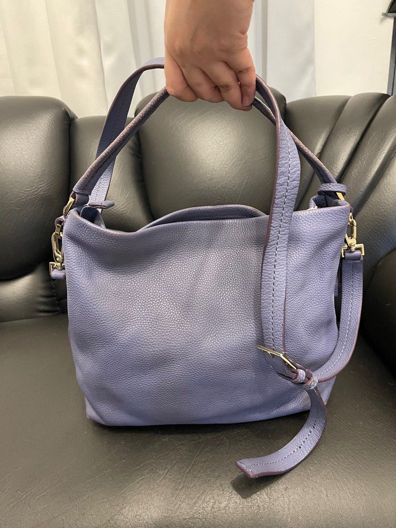 Kate Spade Leather 2way bag (Category: Luxury Bags & Wallets) located in Quezon City. Submitted by declutterislifer (Listing ID 1414530966, Image 2). Description: SF c/o buyer.