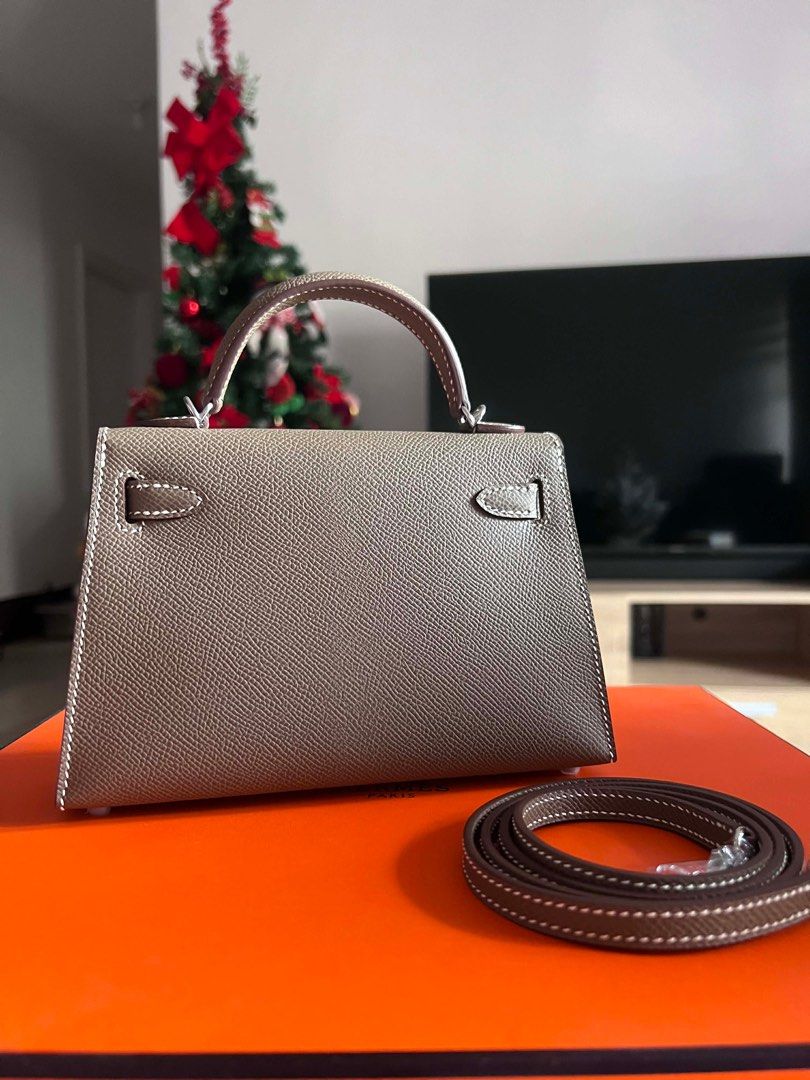 Kelly mini taupe (Category: Luxury Bags & Wallets) located in Manila. Submitted by luxurytreasure.ph (Listing ID 1407784072, Image 2). Description: .