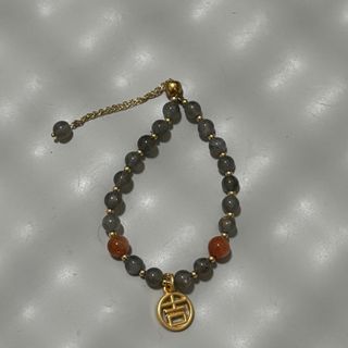 (Category: ) located in . Submitted by seashells_shine (Listing ID 1414598955, Image 1). Description: .