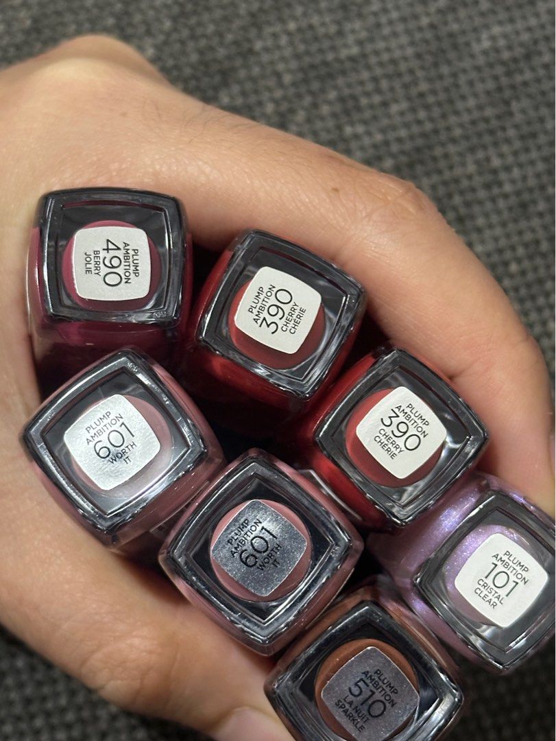 [AVAILABLE] Loreal Plump Lip Oil (Category: Makeup) located in Manila. Submitted by jean_closet (Listing ID 1414447481, Image 2). Description: 380 each Discount available for more than 1 item.