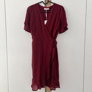 (Category: ) located in . Submitted by thedressingcloth (Listing ID 1414522156, Image 1). Description: .