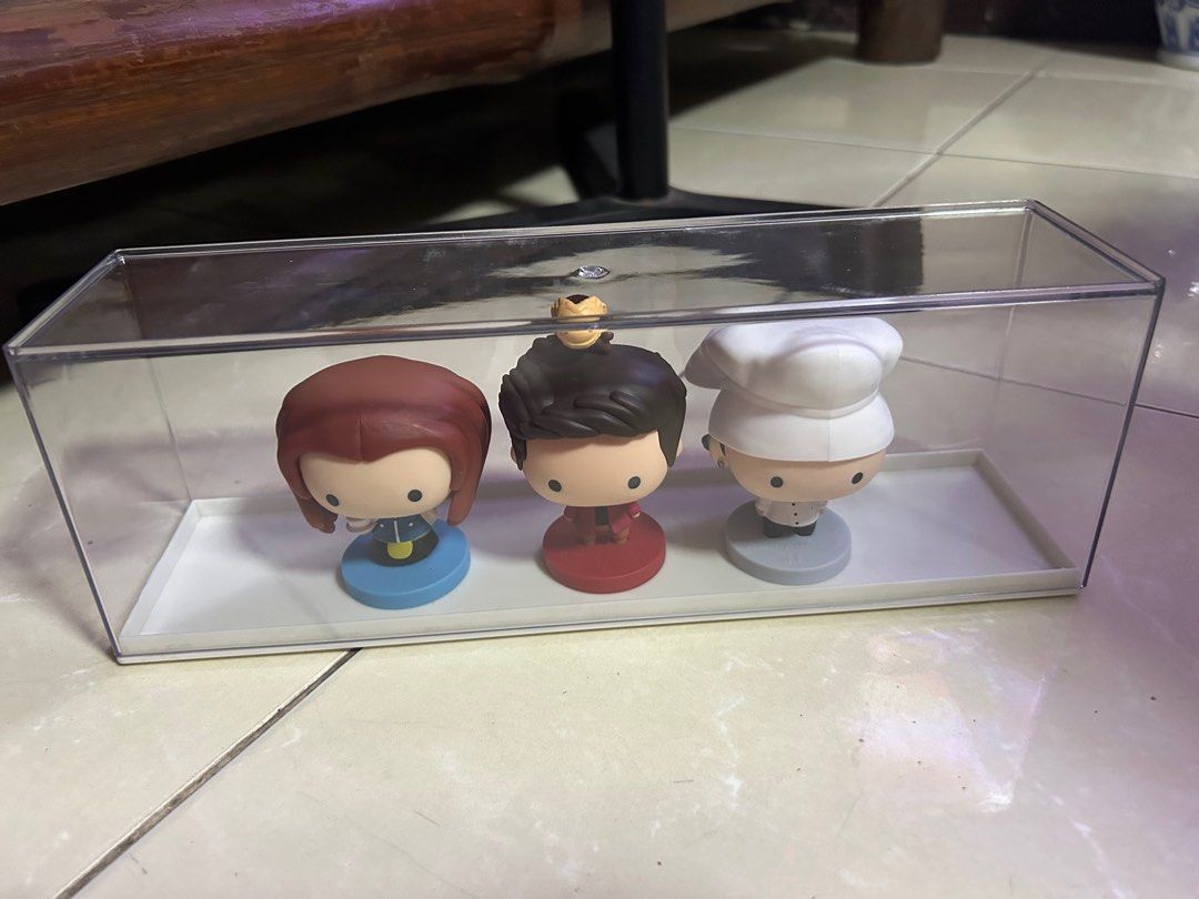 McDo x FRIENDS Happy Meal Acrylic Case (Category: Designer & Blind Box Toys) located in Manila. Submitted by curatedbyelvynna (Listing ID 1414538710, Image 2). Description: No ‘more photos’. All photos are posted, what you see is what you’ll get. Please note that my items are preloved, it is likely that there will be signs of light wear in general. Last price posted 💯 No more haggling. All items are reasonably priced based on their condition. No