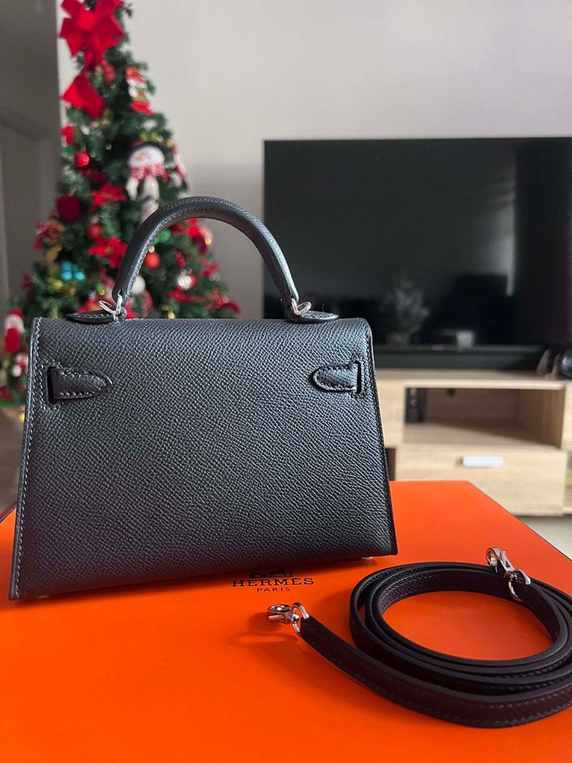 Mini Kelly black (Category: Luxury Bags & Wallets) located in Manila. Submitted by luxurytreasure.ph (Listing ID 1414616945, Image 2). Description: .