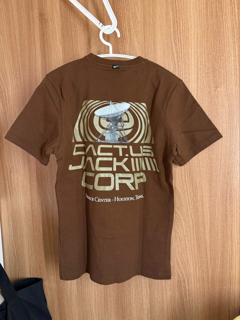 Nike x Cactus Jack Tee T-shirt (Category: Tshirts & Polo Shirts ) located in Pasig City. Submitted by conradfisher (Listing ID 1414505598, Image 2). Description: .